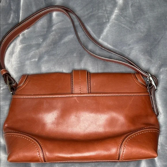 Coach Leather Shoulder Bag in Cognac Brown - Classic Women's Handbag - Picture 2 of 9